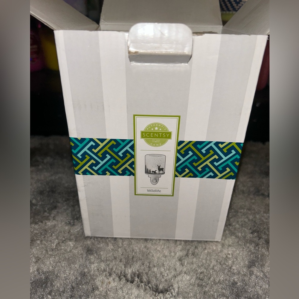 Rare Retired Scentsy Mini Wildlife Warmer